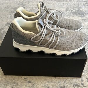 Sorel Kinetic Lace in Dove size 11